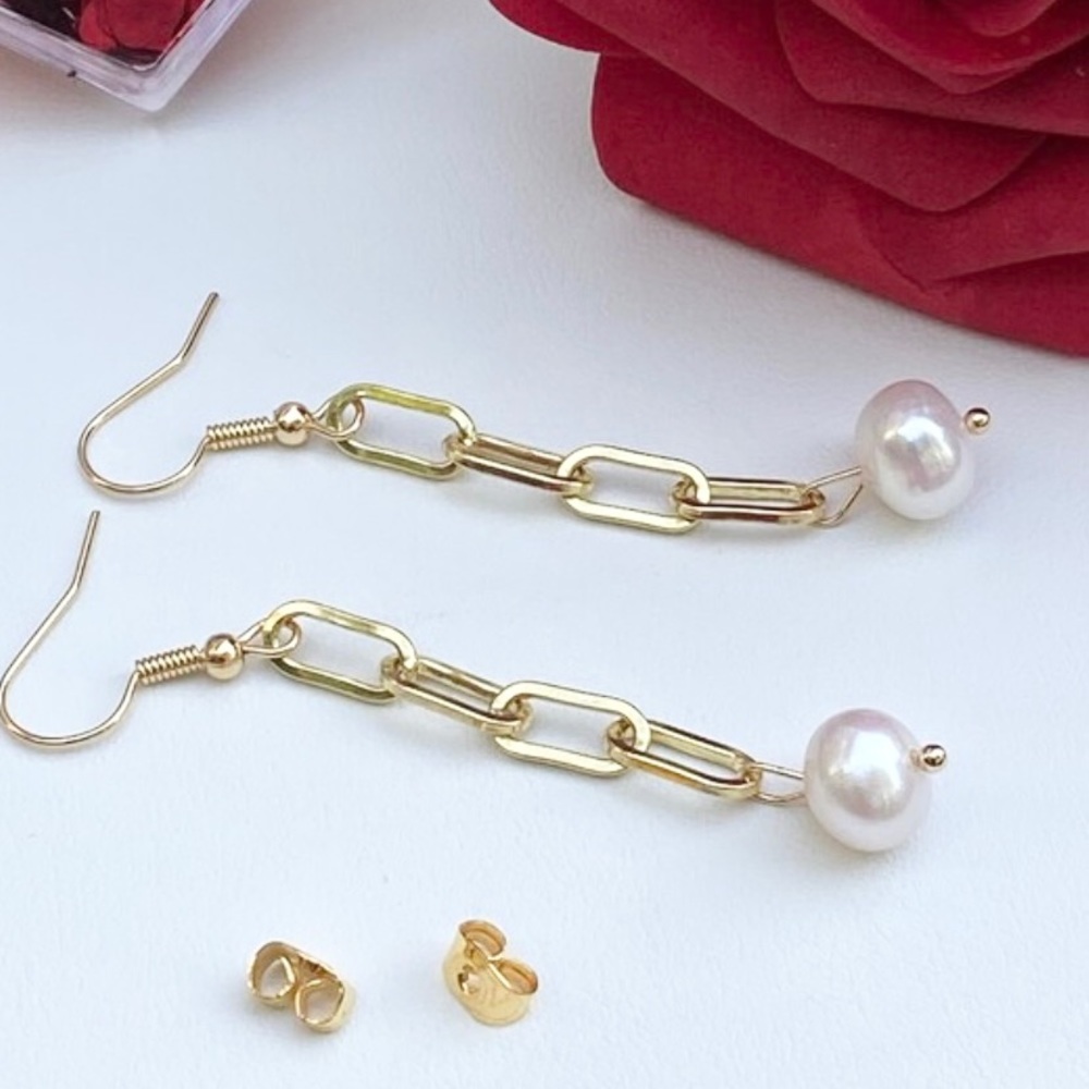 Freshwater Pearl and Paper Clíp Earrings. New. Cornerstone Jewels